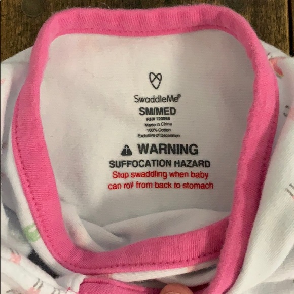 Swaddle Me!💚💖 - Picture 5 of 6